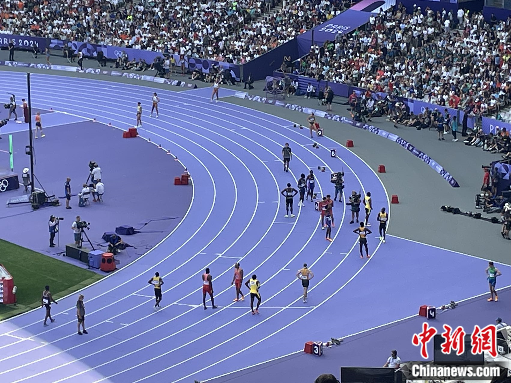 巴黎奥运男子4X100米接力预赛中国男队夺冠晋级决