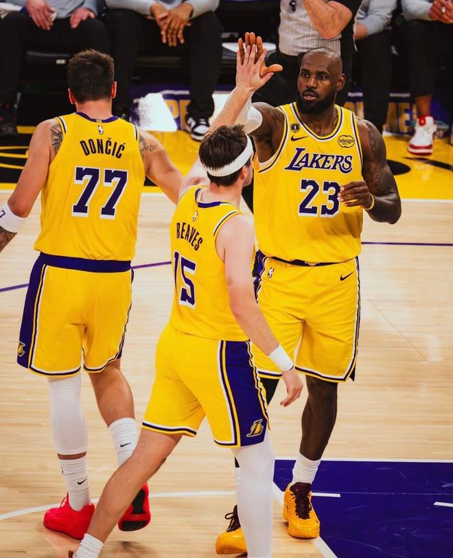 湖人6连胜坐稳西部第三 东契奇詹姆斯联手冲击总