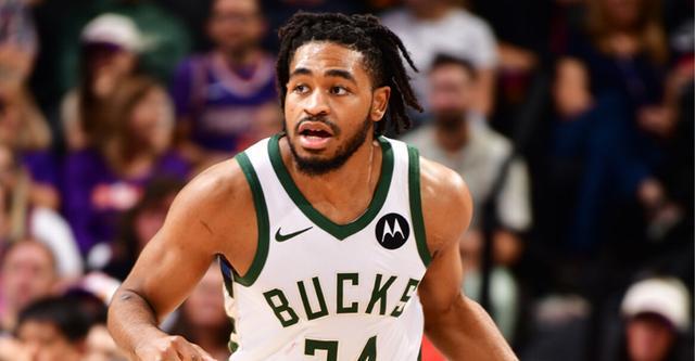 雄鹿裁掉卡姆-托马斯签南斯 双向球员获多年合同